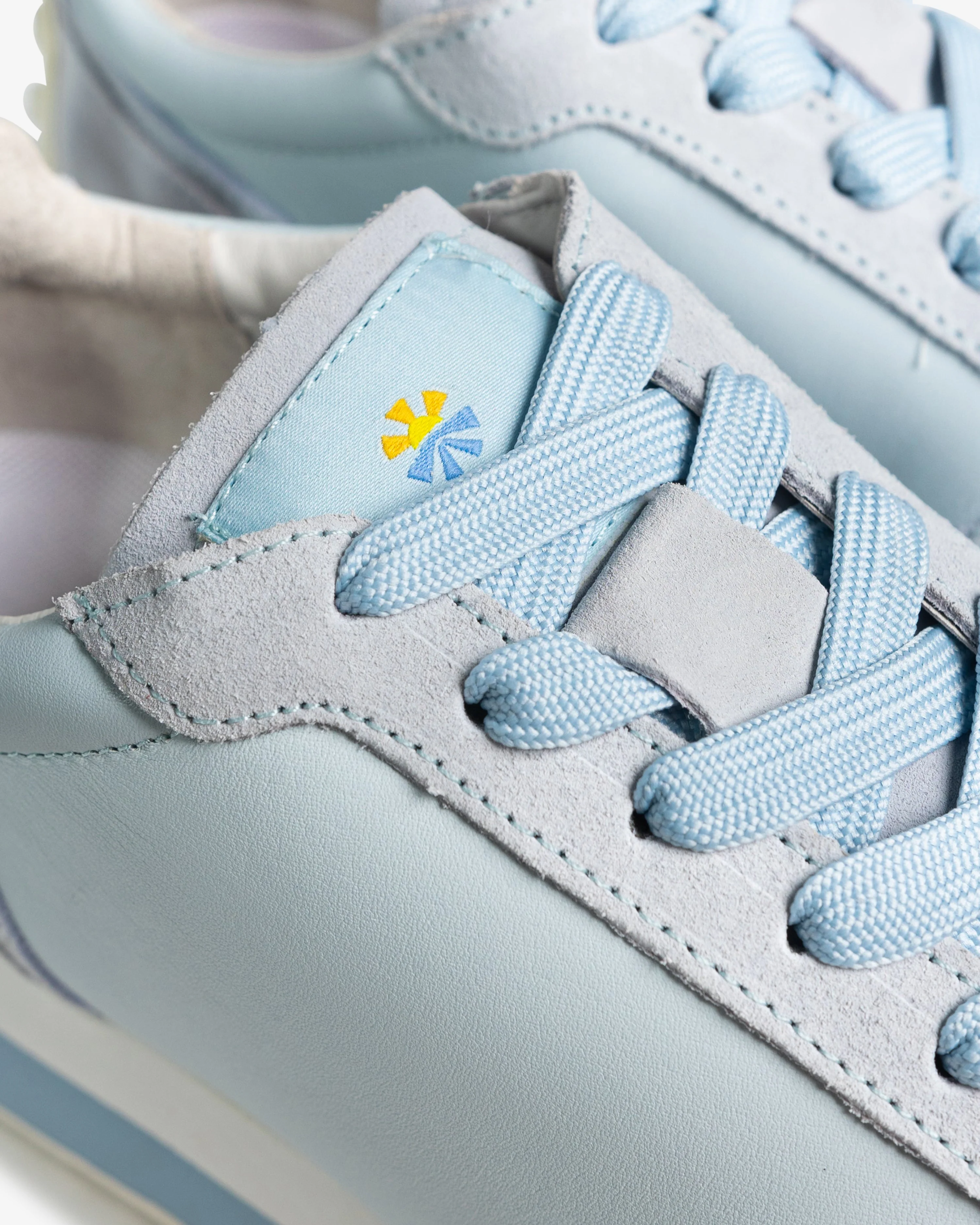 Smoove Trainer - Women's - Image 5